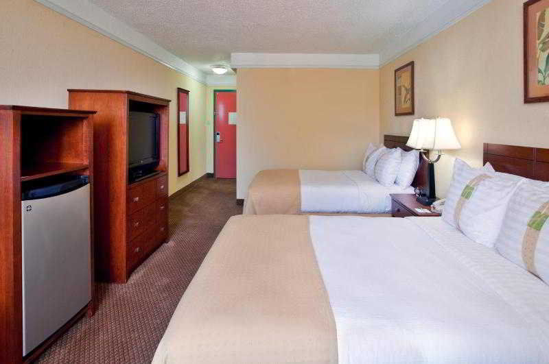 Holiday Inn Ponce & El Tropical Casino By Ihg Extérieur photo