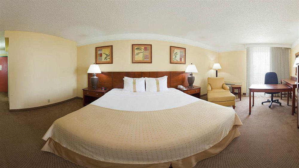 Holiday Inn Ponce & El Tropical Casino By Ihg Extérieur photo